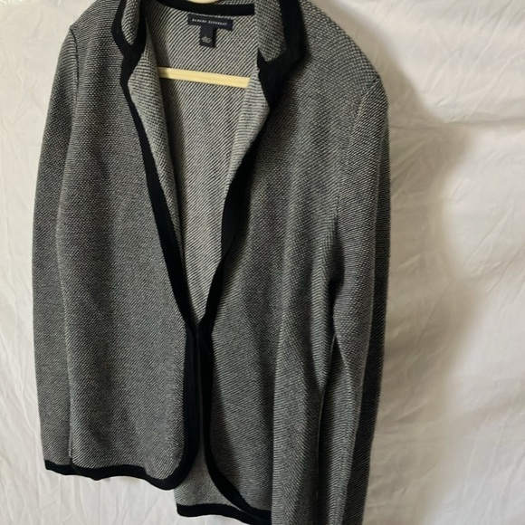 Banana Republic: Black/White Cardigan Sweater- Extra Fine Merino Wool Blend- L - Picture 6 of 16